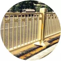 雙獅氟碳漆亮相首都北京,為街道護(hù)欄增光添彩!